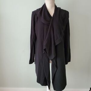 MISS TINA BY TINA KENNEDY BLACK LONG SLEEVE SWEATER CAPE SIZE MEDIUM